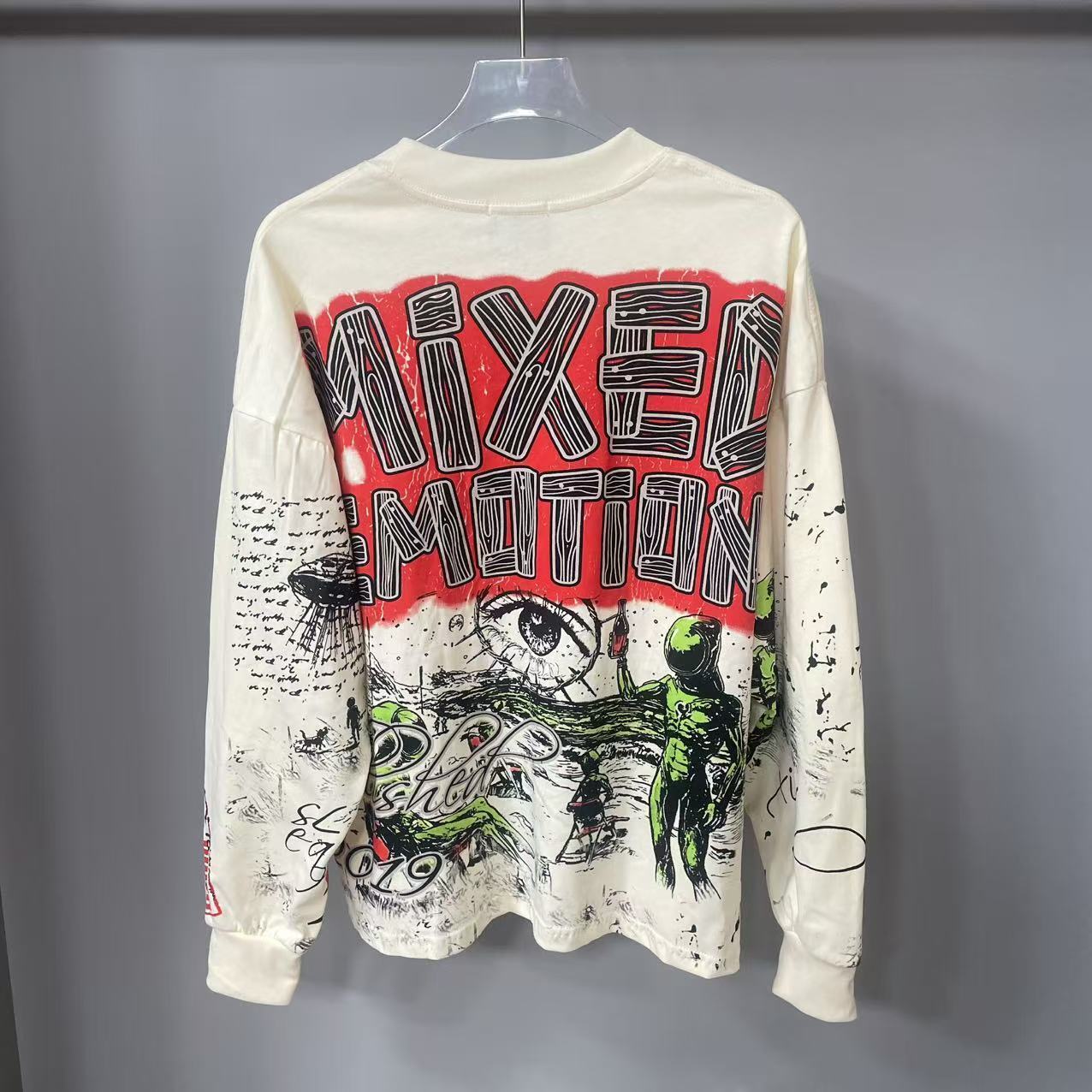Hochwertiges Designer MIXED-EM – Street Fashion Trends Bewertung und Preis