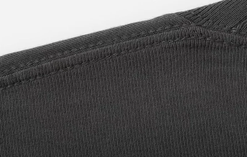 Böse schwarze Katze in der Fla – Fashion Street Cat Bewertung und Preis
