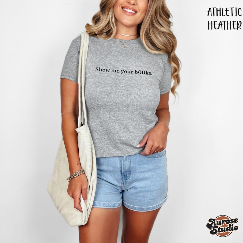 Show Me Your B00ks T-Shirt mit – Street Fashion Show Bewertung und Preis